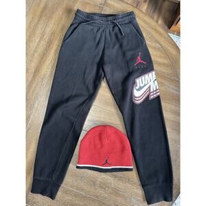 VGUC Jordan Sweatpants Boy 10-12Y Black Fleece Joggers Jumpman with Red Beanie
